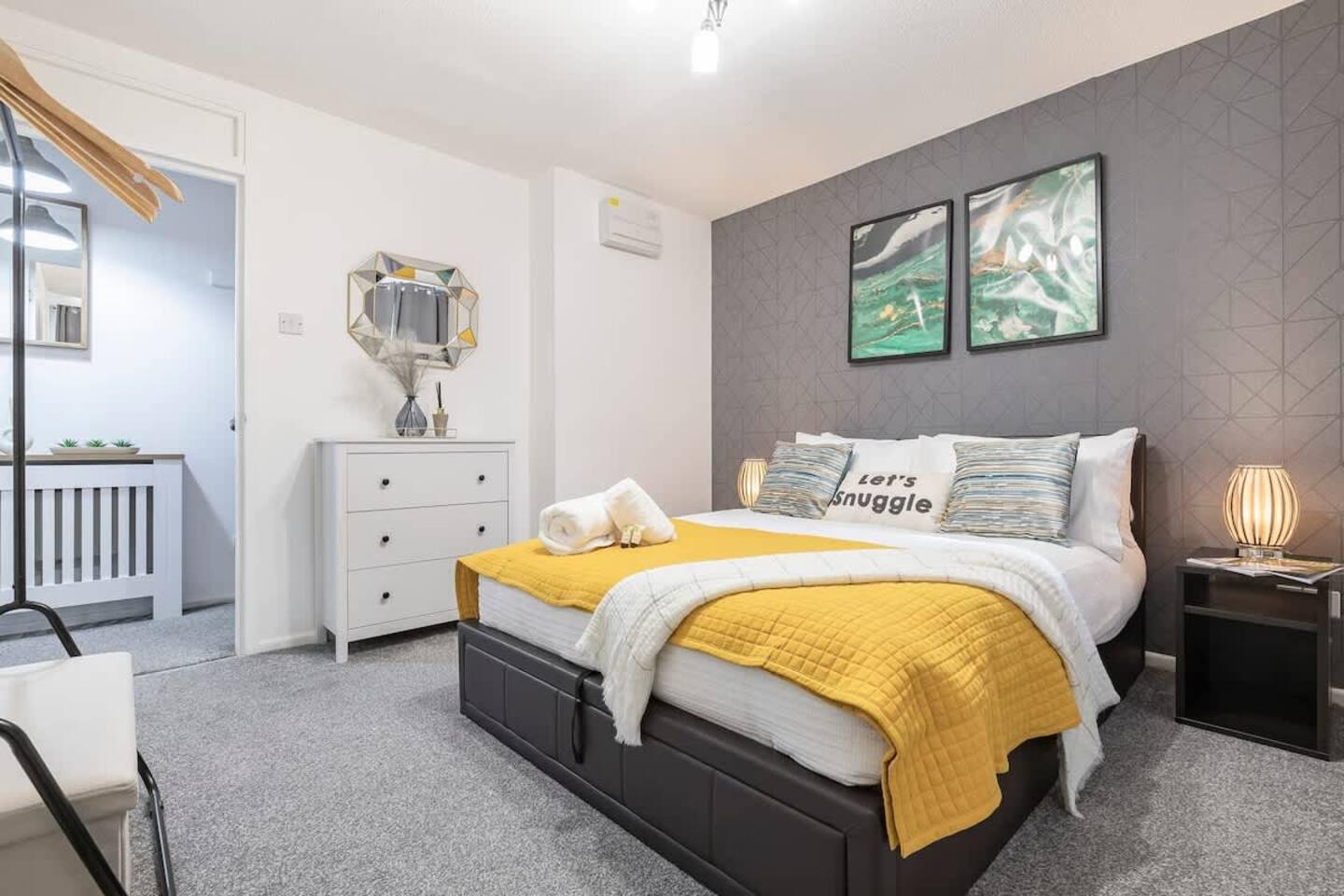 Stylish 1-Bed Luxury Retreat1